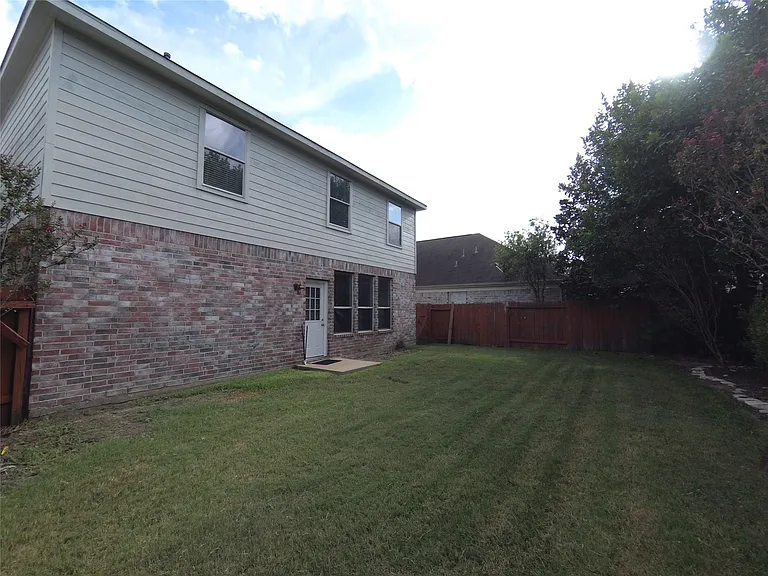 18418 Burgundy Sky Way — Photo 17
