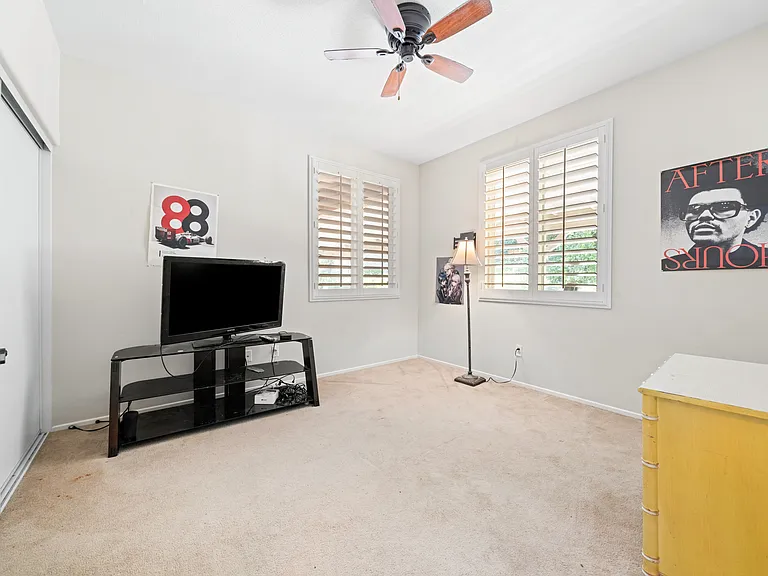 5512 Las Brisas Ter — Photo 8