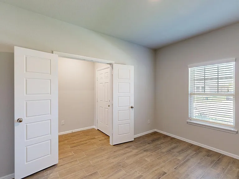 405 Wydown Dr — Photo 18