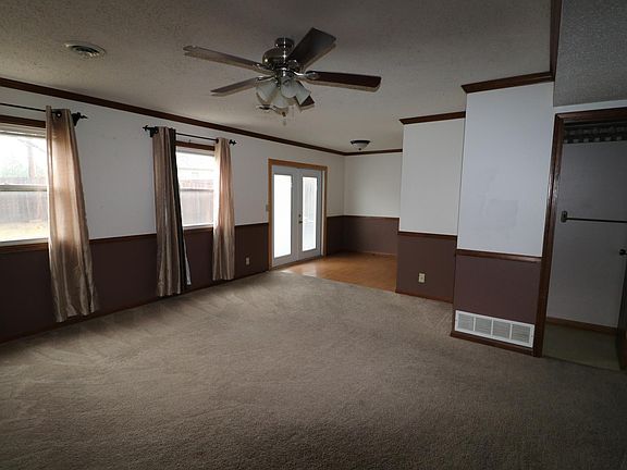 4th image of 413 S Kiowa Ct