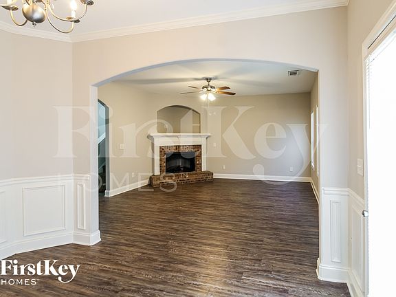 3rd image of 1541 Lily Valley Dr
