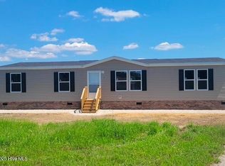 1881 Peacock Rd, Whiteville, NC 28472