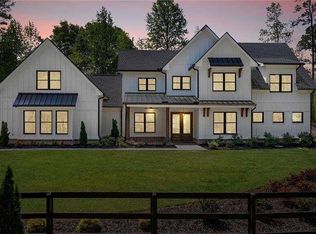 120 Farm Gate Dr, Woodstock, GA 30188