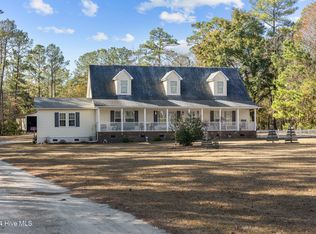 415 Jeff Rd, Arapahoe, NC 28510