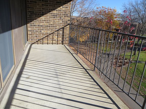4th image of 35 Nathan Ln N APT 319