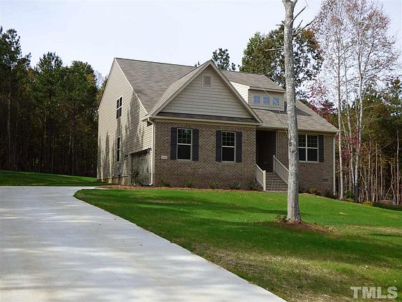 2nd image of 2886 Bingham Dr