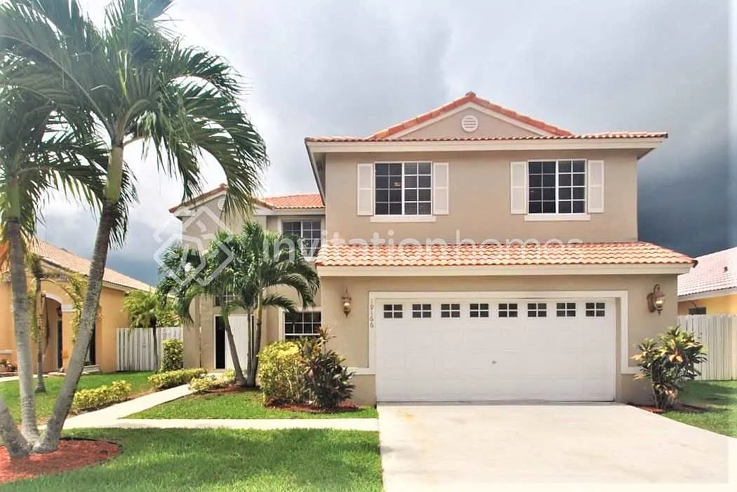 19166 NW 13th Ct Pembroke Pines, FL 33029 — Photo 1