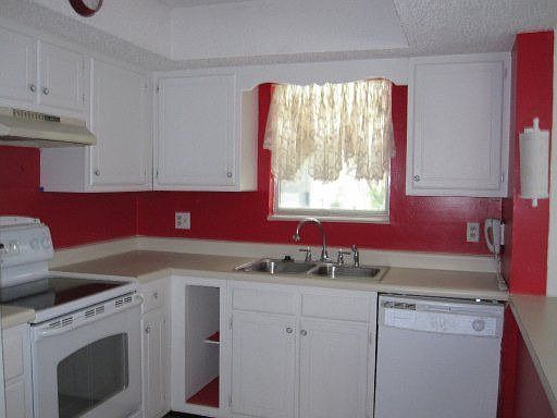 5th image of 7549 Chatham Cir
