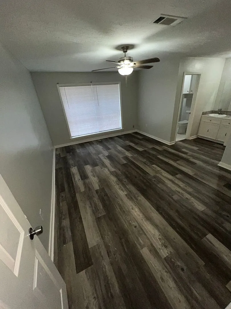 Move-In Ready Home in Northeast Jackson | Spacious Living in the 39211 Area — Photo 2