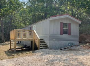 310 Whitaker Hollow Rd, Lake City, TN 37769