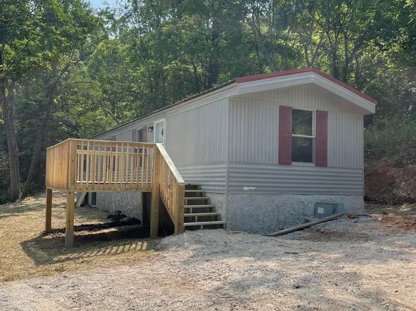 310 Whitaker Hollow Rd, Lake City, TN 37769