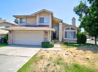 2418 Country Manor Dr, Riverbank, CA 95367