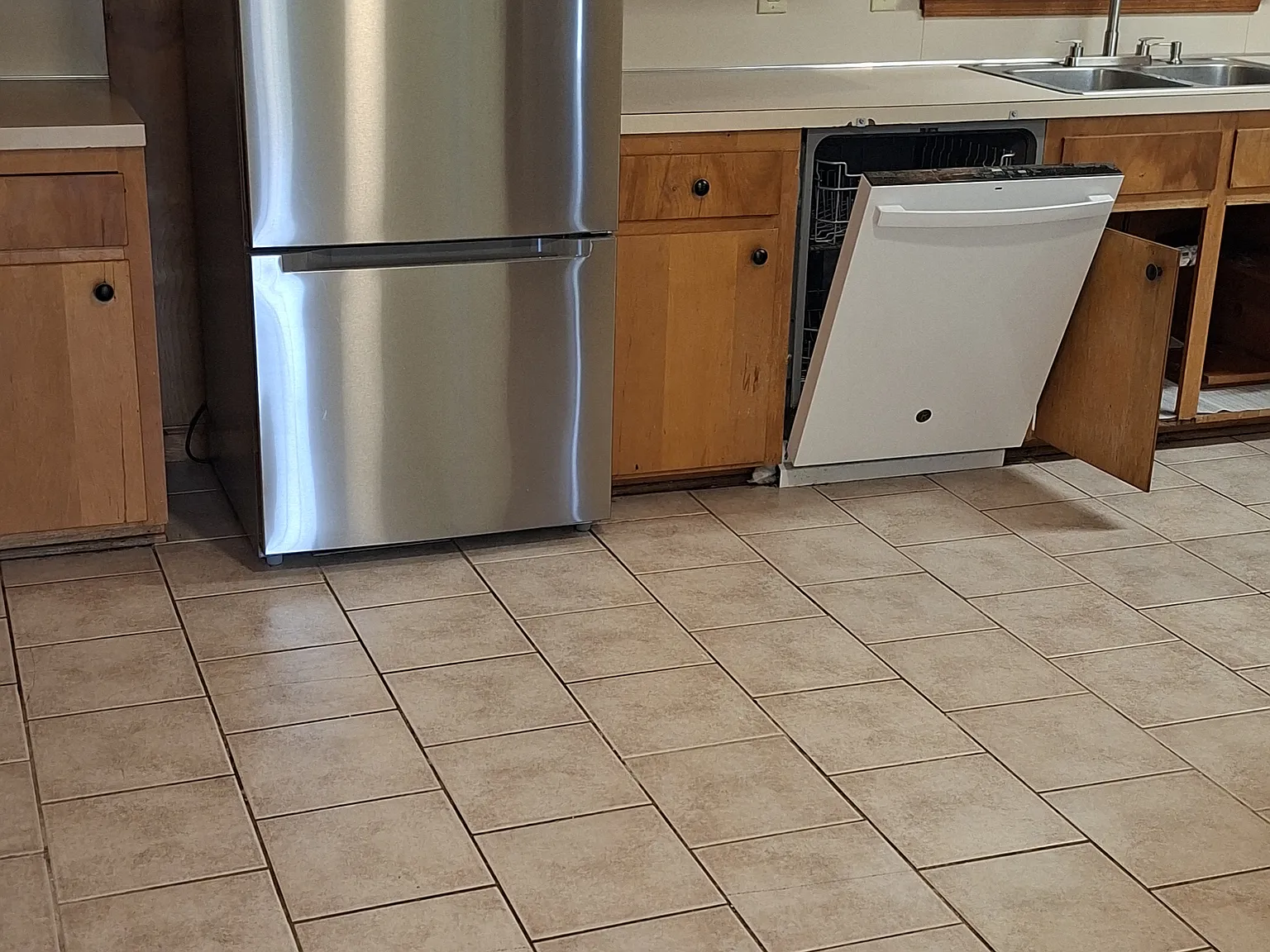 102 Fairfield Dr — Photo 4