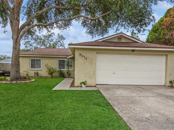9070 Bryan Dairy Rd, Seminole, FL 33777