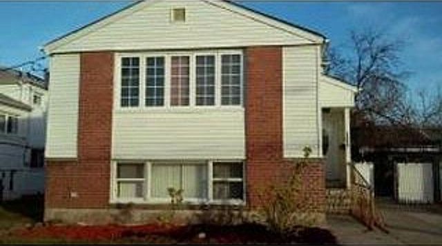 1st image of 10574 Avenue N
