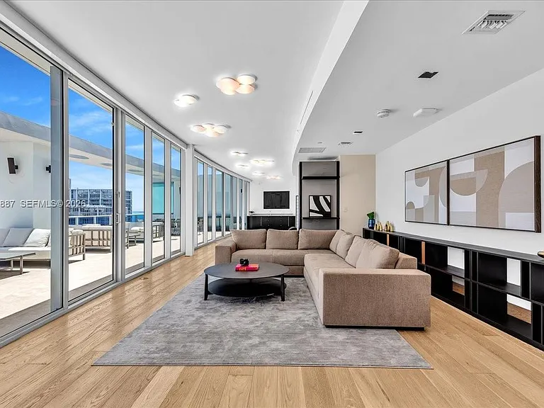 200 Biscayne Boulevard Way #Penthouse 5401 — Photo 29