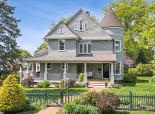 104 Beach Ave, Larchmont, NY 10538