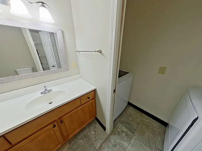 Timbers Apartments — Photo 8