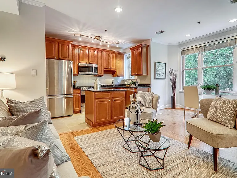 1438 Columbia Rd NW — Photo 1