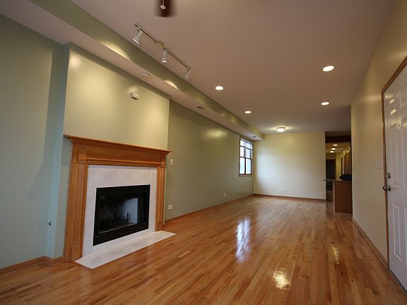 3rd image of 3153 W Washington Blvd #2