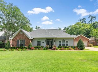 7061 Edgewater Dr, Mandeville, LA 70471