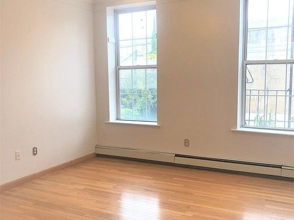 3rd image of 145 17th St #2B