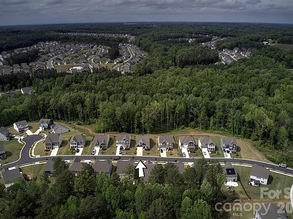 2nd image of 143 Dogwood Grove Pl