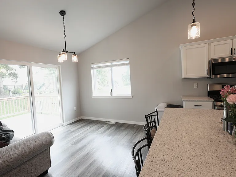 768 Aiden St #1 — Photo 2