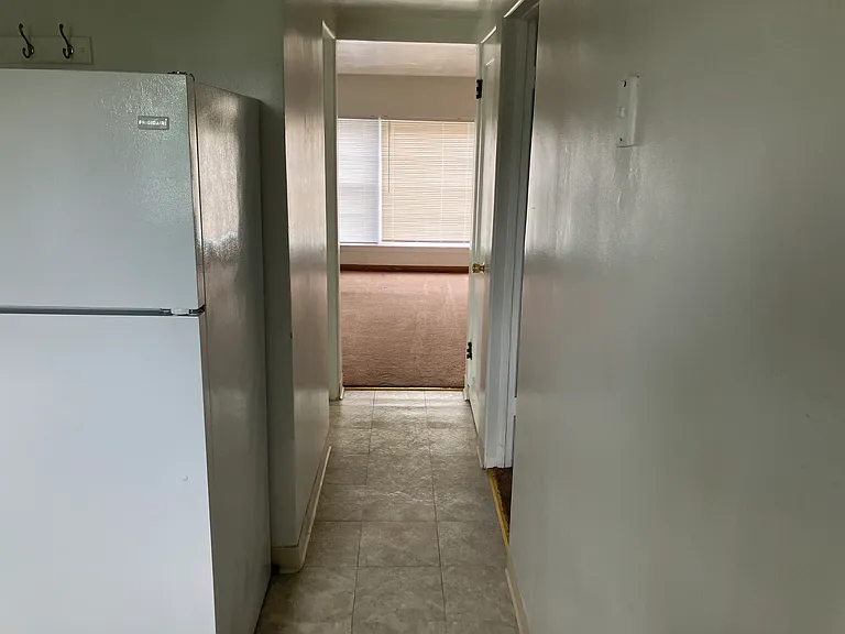 Schneider St — Photo 3