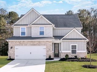 166 Bluegill Dr, Hoschton, GA 30548