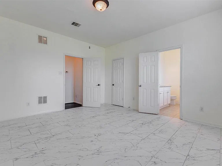 7434 Jacobs Well Dr — Photo 22