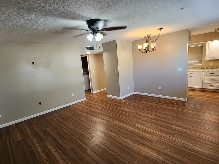 965 Fay Blvd — Photo 14