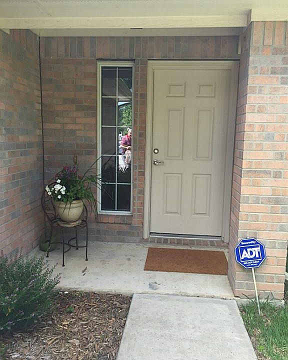 1st image of 21538 Hughes Ct