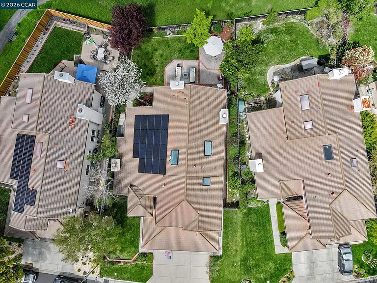 668 Sun Tree Ct — Photo 68