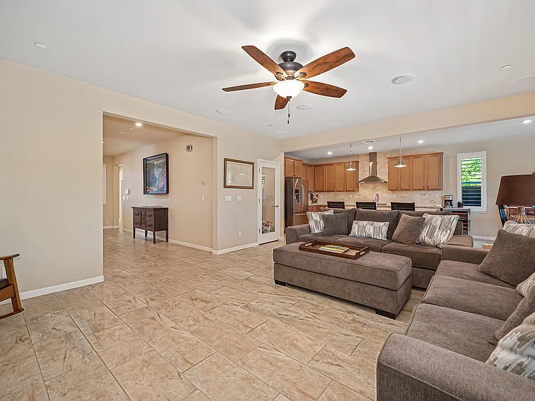 4097 Southampton St — Photo 4