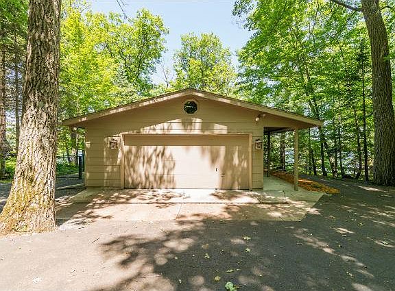 5th image of 1744 Woods Ct
