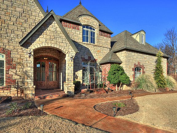 3rd image of 1801 Duxsford Ct