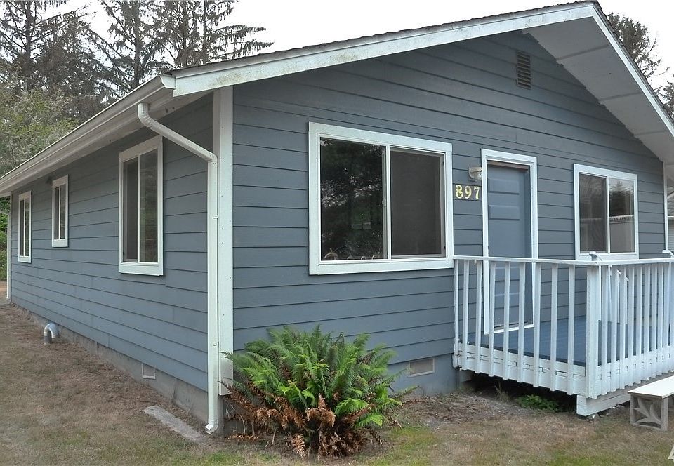 1st image of 897 Catala Ave SE