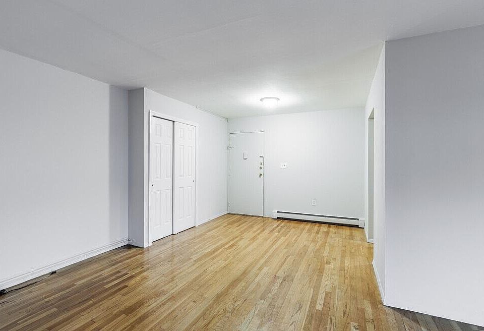 Dining Area & Closets