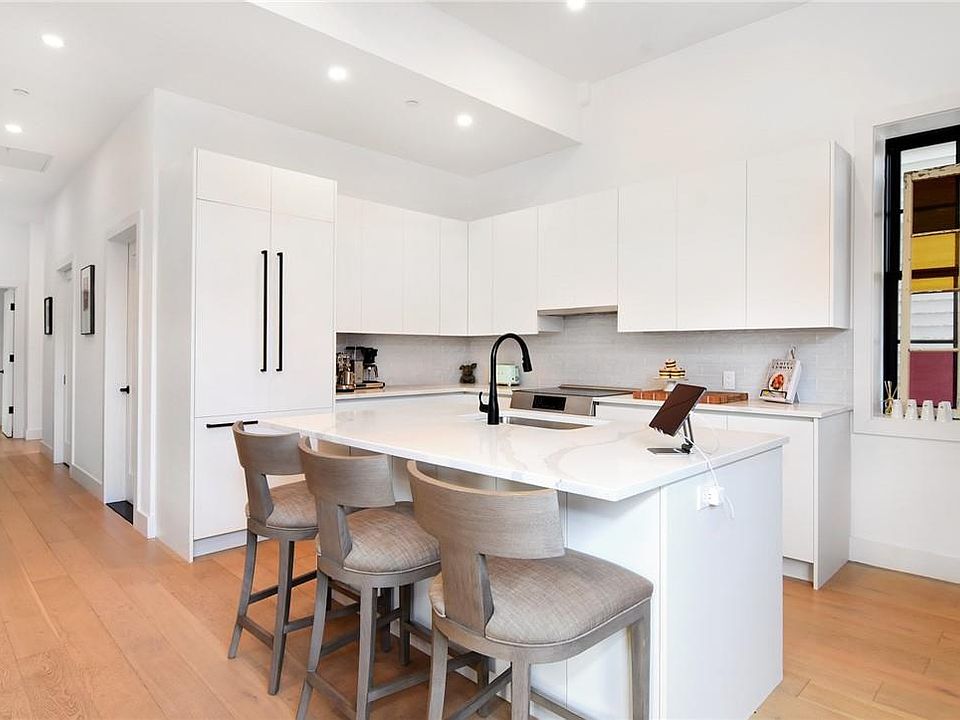 1st image of 17 N Washington Street #1