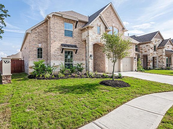 2nd image of 25221 Forest Ledge Dr