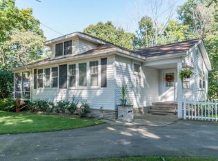 7441 Washington St, South Haven, MI 49090