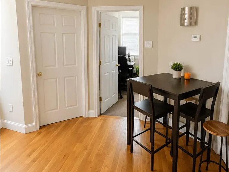 66 N Margin St #4 — Photo 3