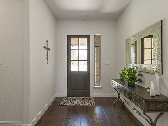 4th image of 1228 Marigold Ln