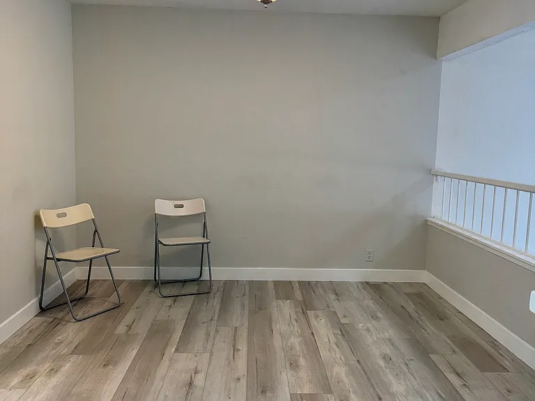 3275 Caminito Eastbluff #206 — Photo 10