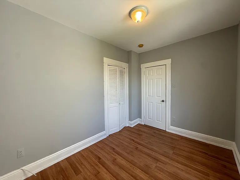 95 W 52nd St #2 — Photo 11