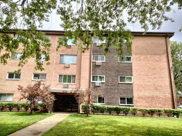 1019 N Boxwood Dr Unit 403, Mount Prospect, IL 60056