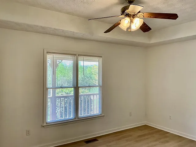 8202 Henderson Mountain Rd — Photo 10