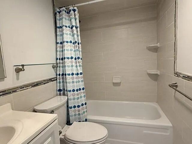 216 Berkshire E #K — Photo 12