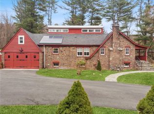 589 Greenbush Rd, Blauvelt, NY 10913